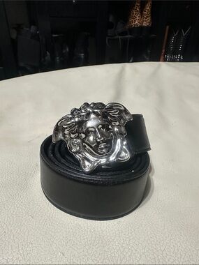 Versace Black Leather Belt with Silver Medusa Buckle110/44